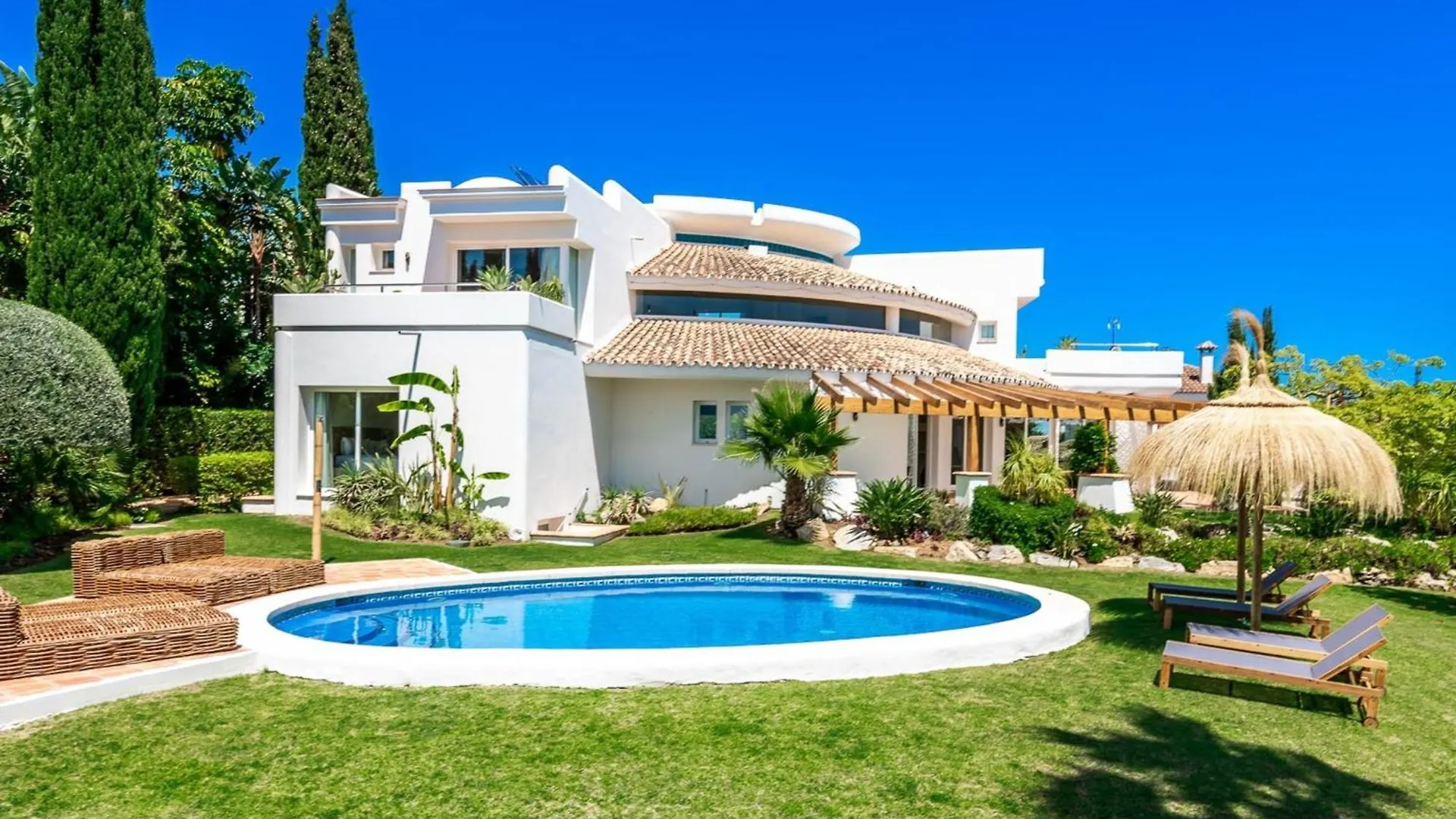All About La Redonda Villa Benahavís